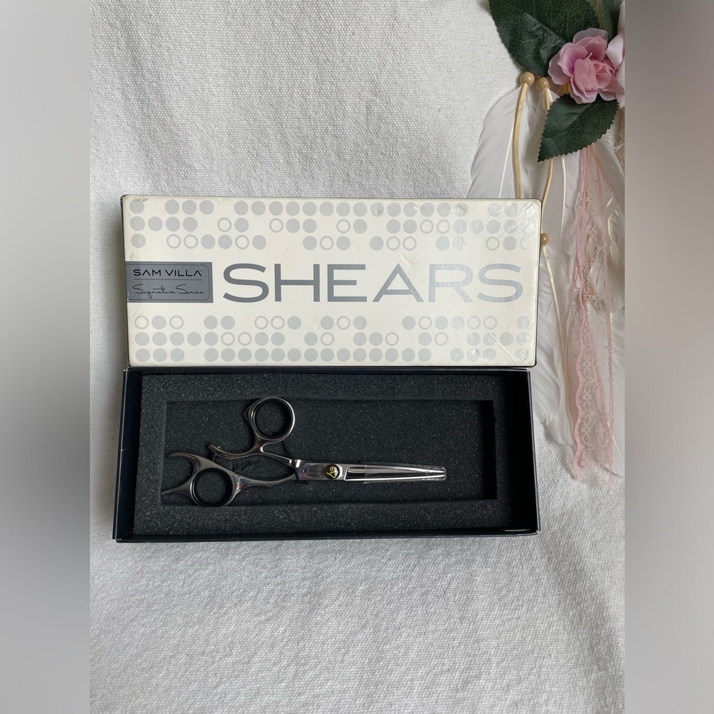 New Sam Villa Signature Series 5.75 Inch Shear Model 10575 Right